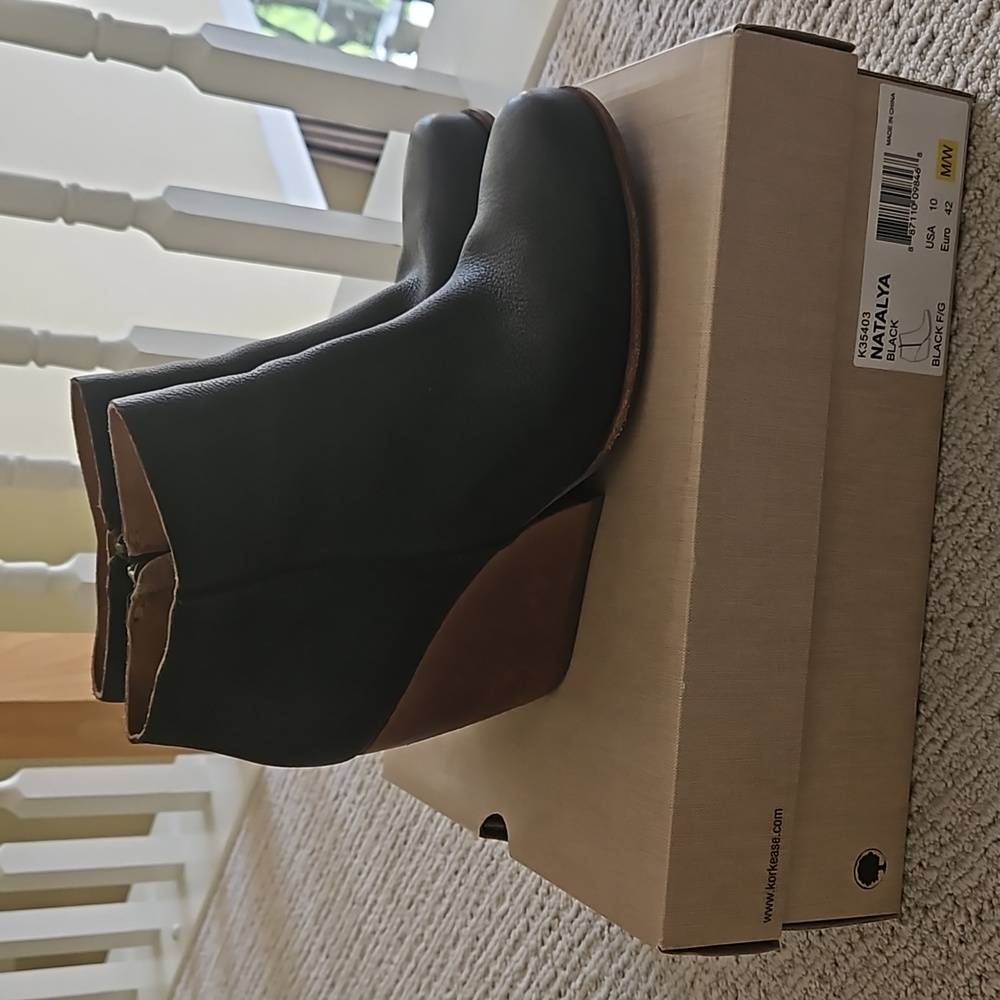 Kork Ease Natalya wedge bootie